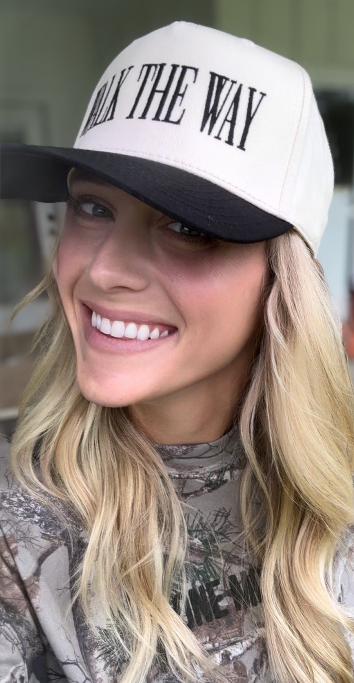 Walk the Way Black/Cream Hat