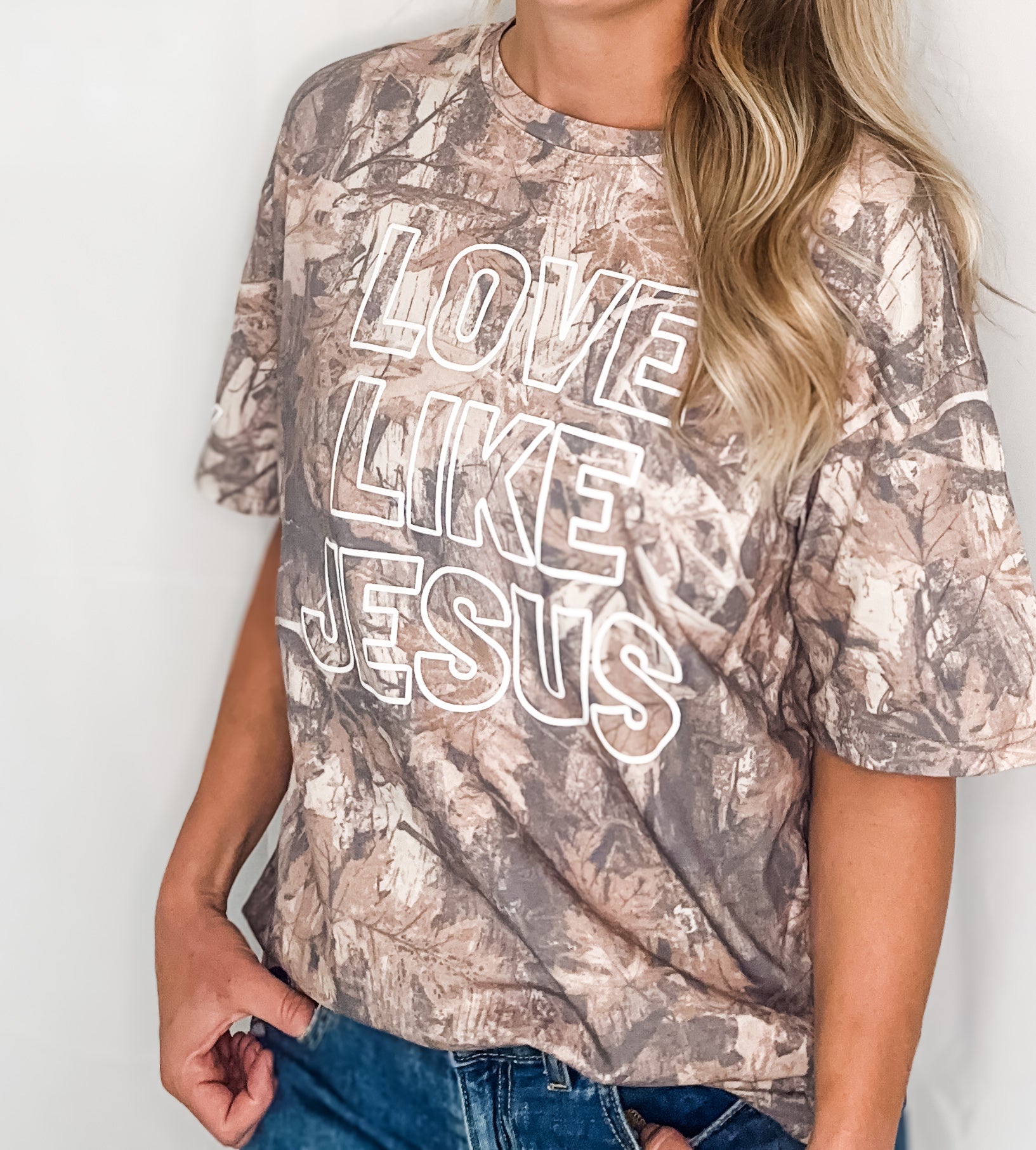 Love Like Jesus Camo Puff