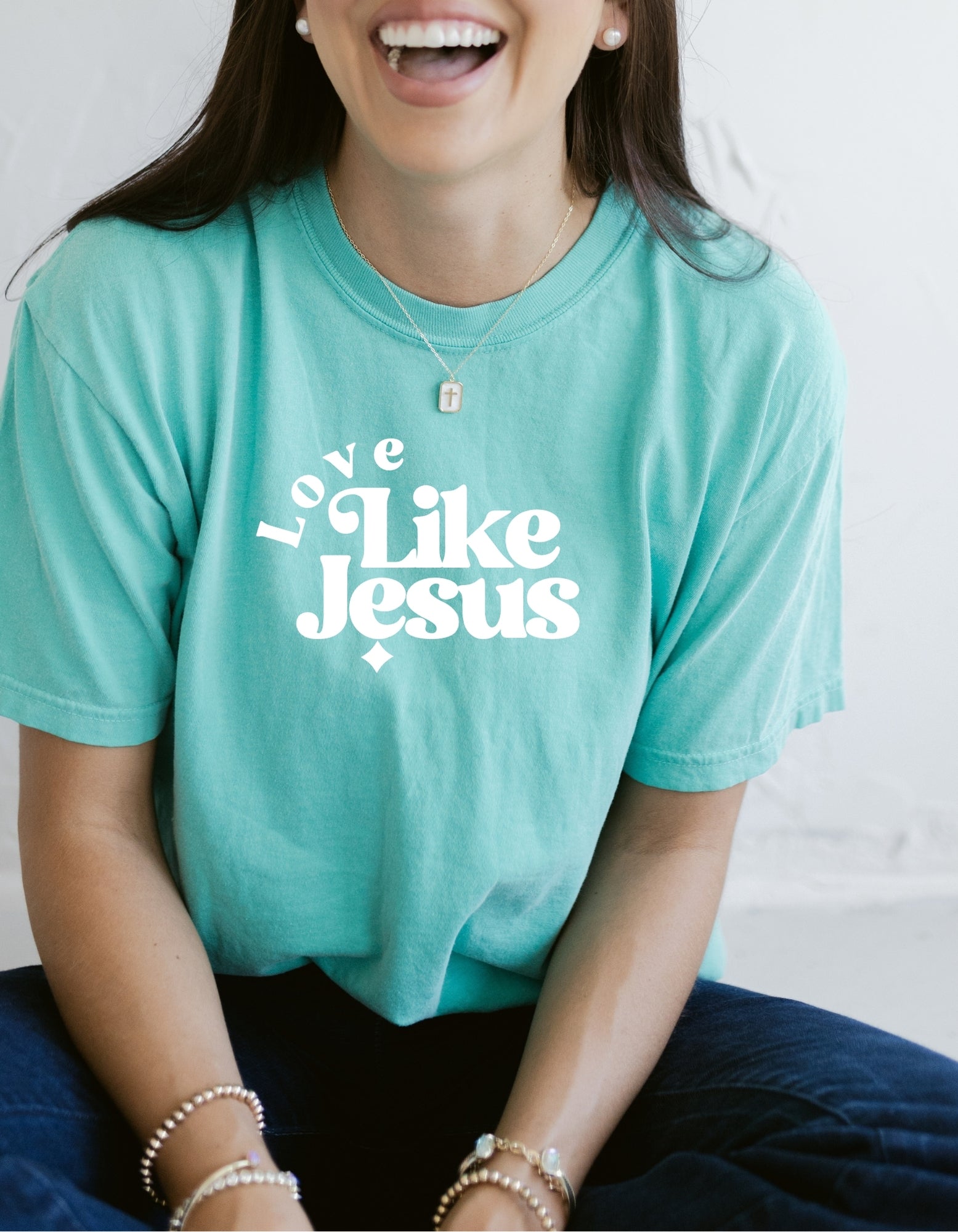 Love Like Jesus Bold Tee